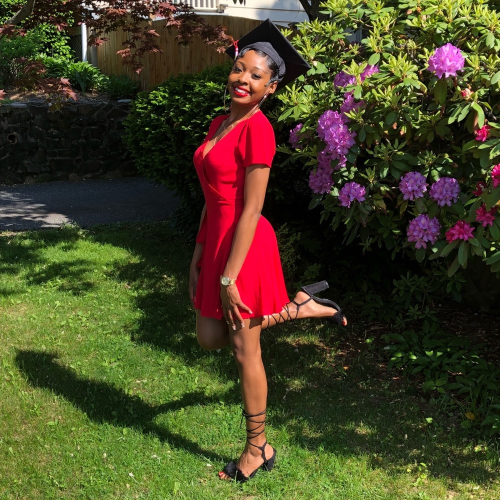 Meet your Posher, Niya